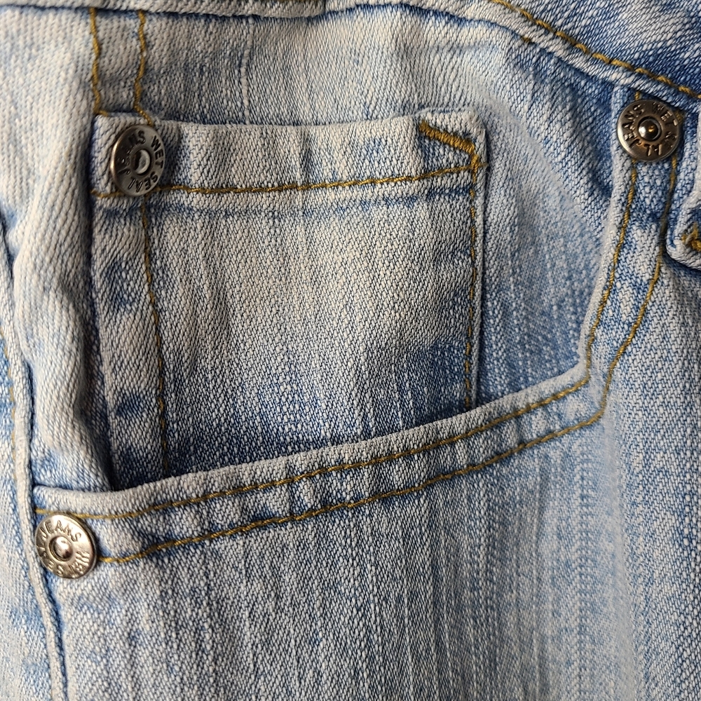 Wet Seal Light Denim Jean Capri size 13 - Picture 3 of 4